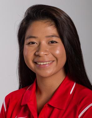 FS WGOLF FACT BOOK: PLAYER PROFILES, RETURNERS MIMI HO 5-1 Sr. 4th Year Hong Kong (Discovery College) CAREER TOURNAMENTS: 30 2016-17 (JUNIOR): Turned in a 74.17 scoring average (2.43 vs.
