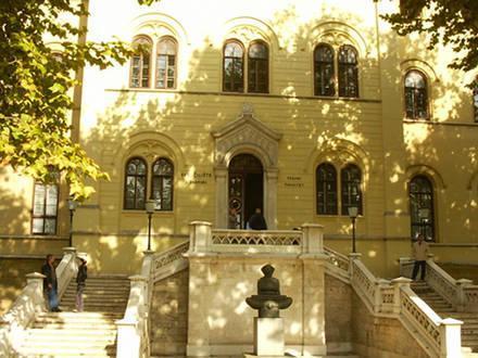 University of Zagreb (1/2) The oldest and biggest university in South-Eastern Europe Orientation: Research & Teaching