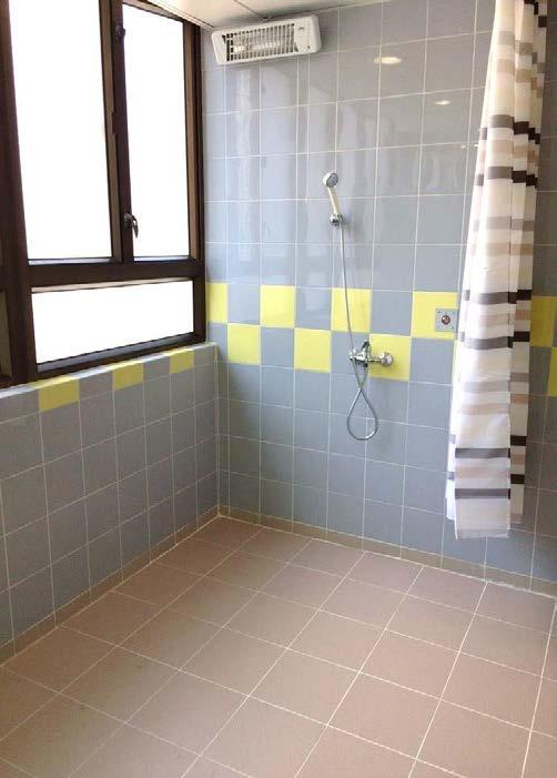 / Shower room No
