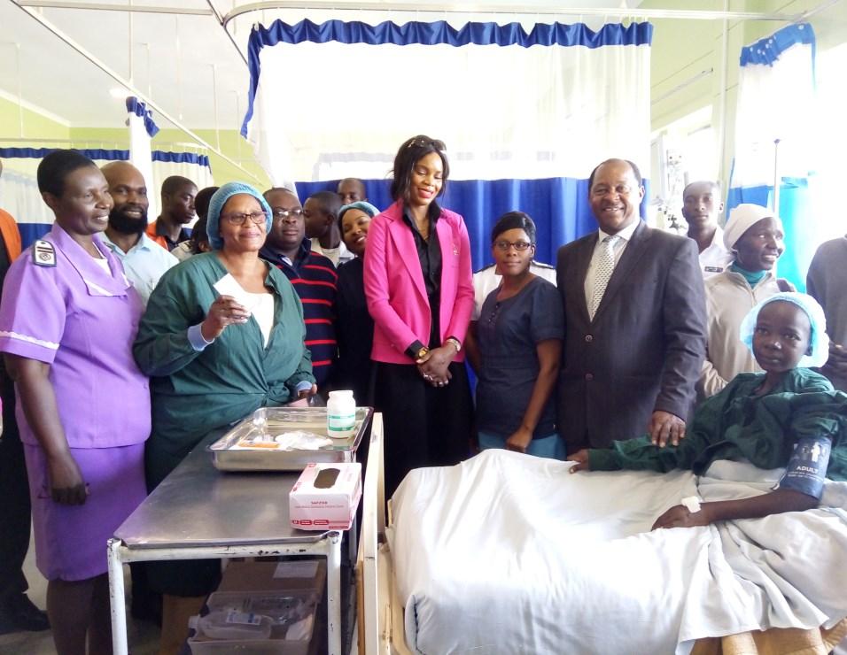 Moyo & the medical team Mrs M Chiwenga