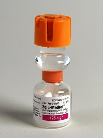 Two chamber vial used for medications with diluents Lyophilized