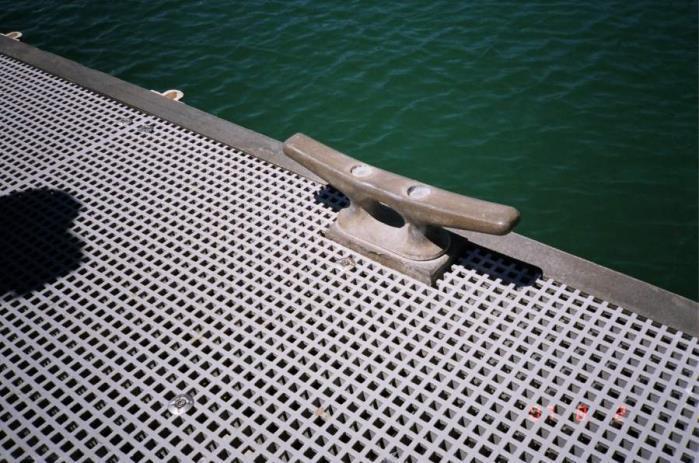 Relevant WACs WAC 220-660-140 A dock or float 6 wide or narrower must have at least 30% of the deck surface covered in functional grating.