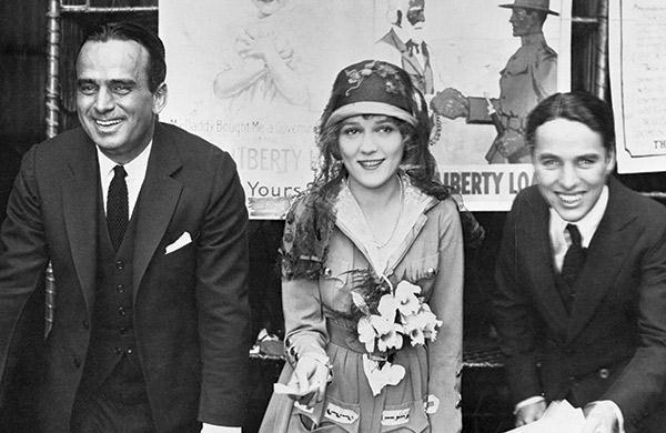 Wartime Agencies The government asked movie stars such as Mary Pickford & Charlie