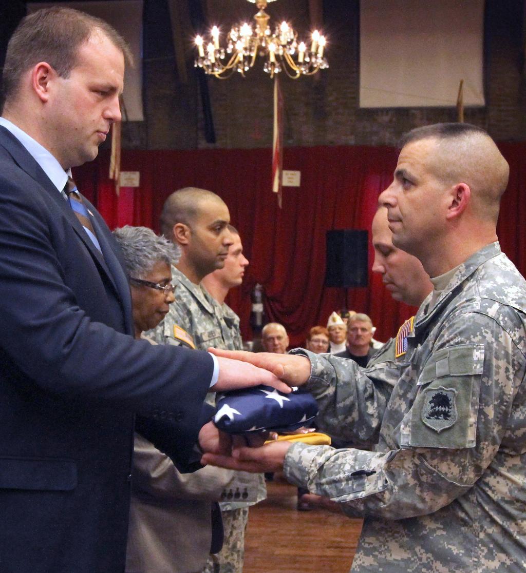 DMAVA HIGHLIGHTS March 9, 2011 Godspeed Soldiers! U.S. Rep. Jon Runyan (R-3rd Dist.), left, presents Maj.