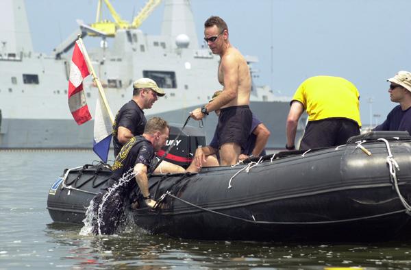 By Lt. Charles Gasque and Lt.j.g. Anna Marie Janning SNWP Public Affairs PASCAGOULA Miss. U.S. Navy Reservists are filling a critical role in support of an exercise designed to enhance homeland security.