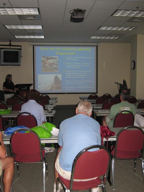 Della presenting the Introduction to Underwater Archaeology lecture to teachers at