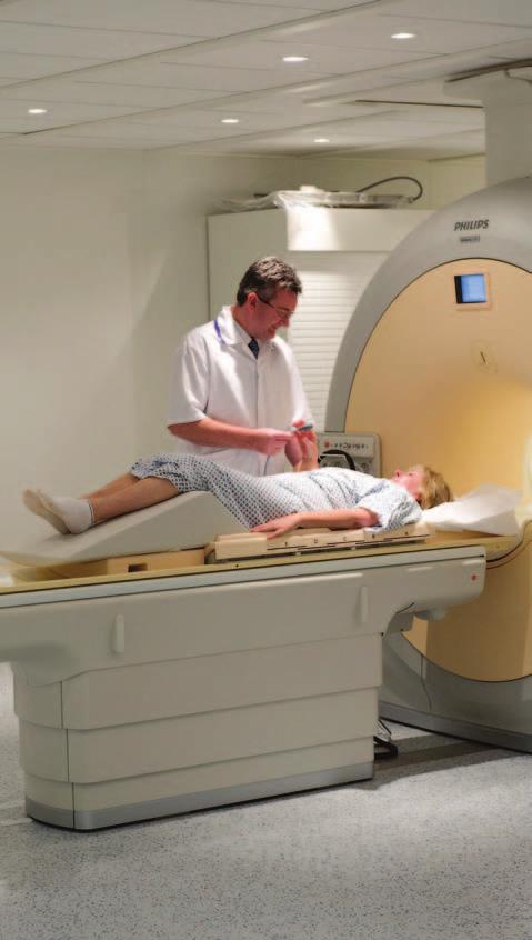 The most common test and procedures are: Magnetic resonance imaging (MRI) The MRI scanner uses strong magnetic fields to create a detailed image of the brain and spinal cord.