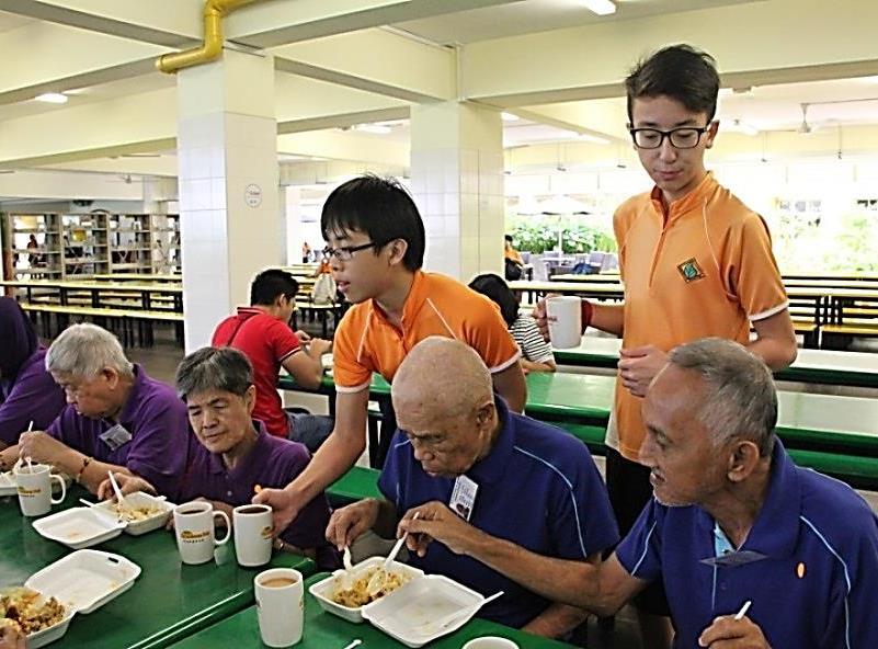 School students made difference from their hearts in every possible way, when the 25 elderly residents from Bukit Batok Home for the Aged were