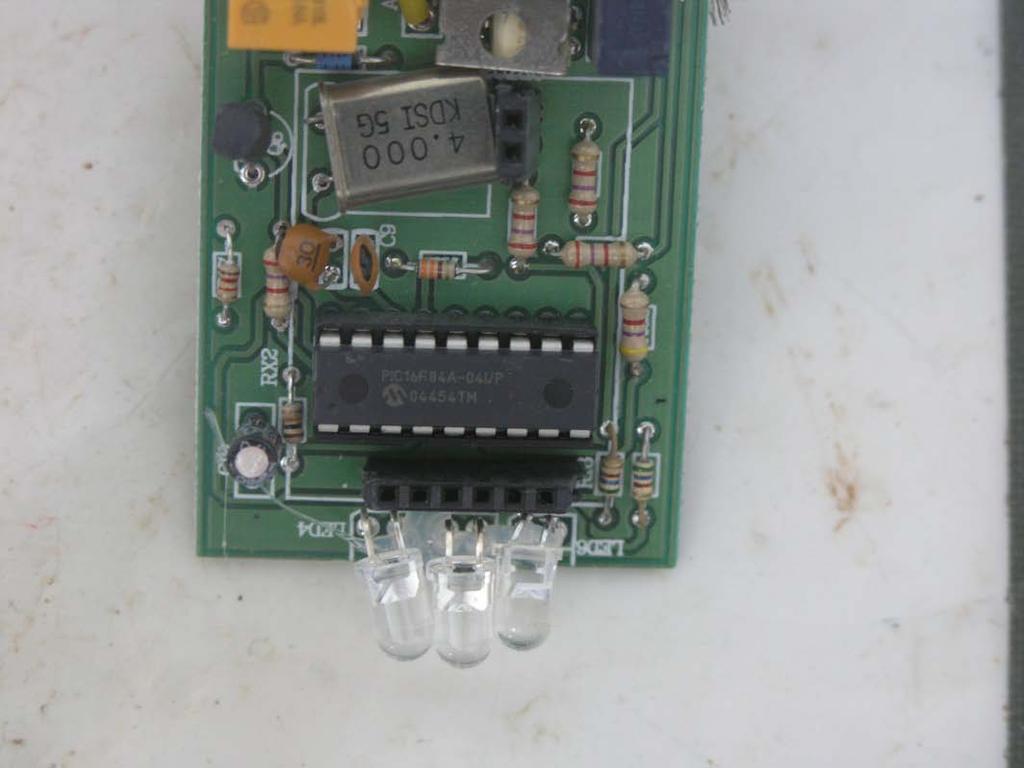 FLASH/EEPROM 8-bit Microcontroller
