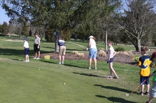 Please call the golf shop at 552-9164 and let us know if you plan to attend. SNAG GOLF (AGES 3-6) Every Tuesday, 5:00 p.m.