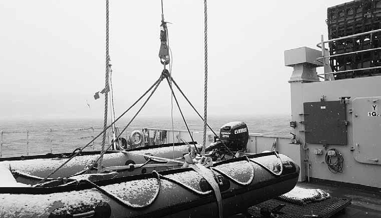 April 16, 2018 TRIDENT News 5 Persevering through harsh weather in HMCS Glace Bay By LS Michael Spencer, HMCS Glace Bay It's 8:05 a.m.