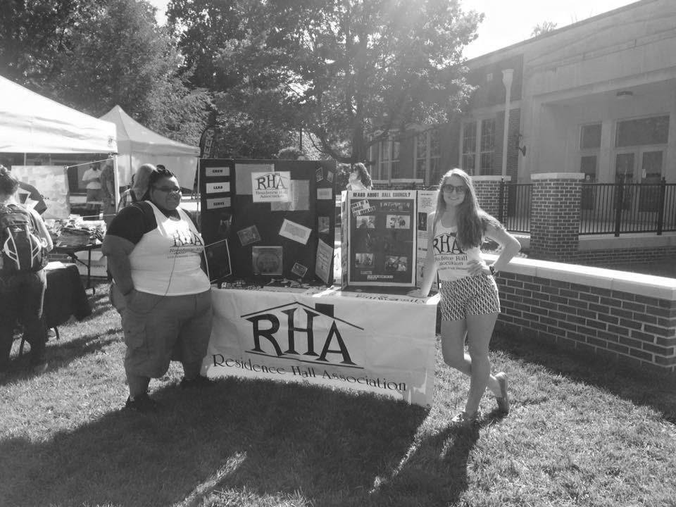 Painting the Roses Red Football Homecoming, RHA Tabling Opportunities, and Pridewalk Painting HOMECOMING RHA, along with several hall councils, participated in Homecoming 2016.