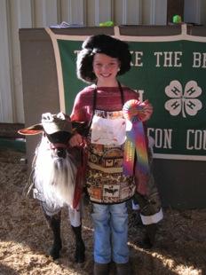 Upcoming Activities Come out and see the Lamb Show and support our 4-H Market Lamb Club Members Thursday September 18 th at 6:30pm Conformation and Showmanship Friday September 19 th at 6:30pm
