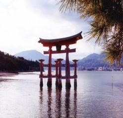 ADULT PROGRAMS @ THE LIBRARY Brushes With Inner Japan with Lorraine Matys Thursday, April 26 th @ 7:00 p.m.