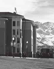 University of Utah residence hall students live in a magnificent mountain setting. Heritage Commons, a living-learning community of 2,500 students, opened in 2000.