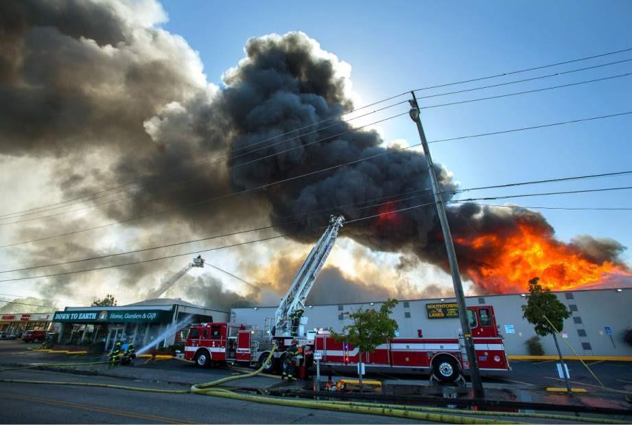 Southtowne Lanes Bowling Alley Fire On August 5th, 2015, Eugene Springfield Fire responded to a fire at Southtowne Lanes on Willamette Street and 24th Avenue in Eugene.