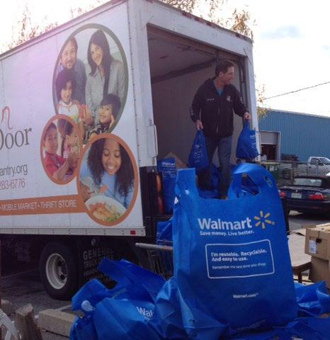COMMUNITY Developing local communities Giving back in our headquarter region Walmart has two global headquarters, which support our operations in 28 countries around the world Bentonville, Arkansas,