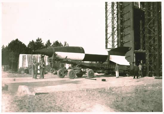 Germany s V-2 Rocket Over 1000 fired at London towards end of WW 2 Could