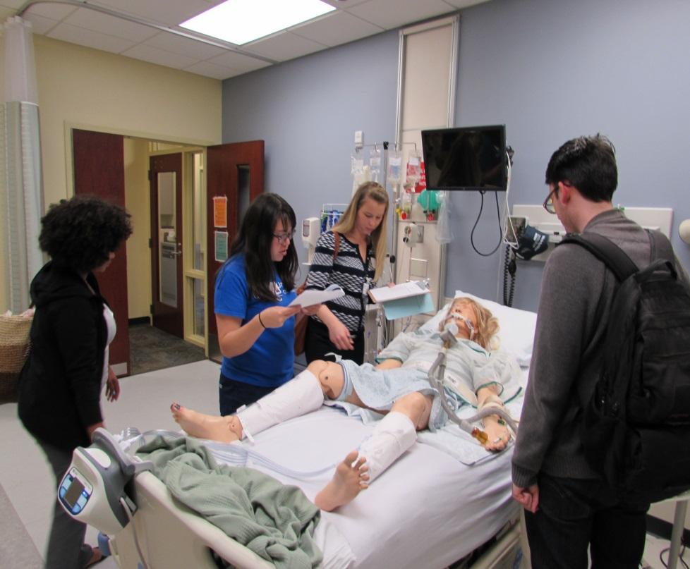 Part 2 ROH Student walks through room as a team (team comprised of a mix of nursing and medical students) Record patient safety