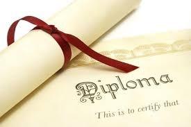 Diploma Distribution Diplomas will be distributed after the commencement ceremony at the Kohl Center to those students who have successfully completed all graduation requirements, and who have no