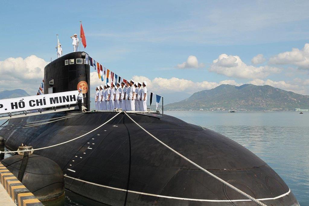 Collaboration Ho Chi Minh City (HQ 183), the second of six Russian-built Improved Project 636 'Kilo'-class diesel-electric submarines, was commissioned into service with the Vietnamese People's Navy