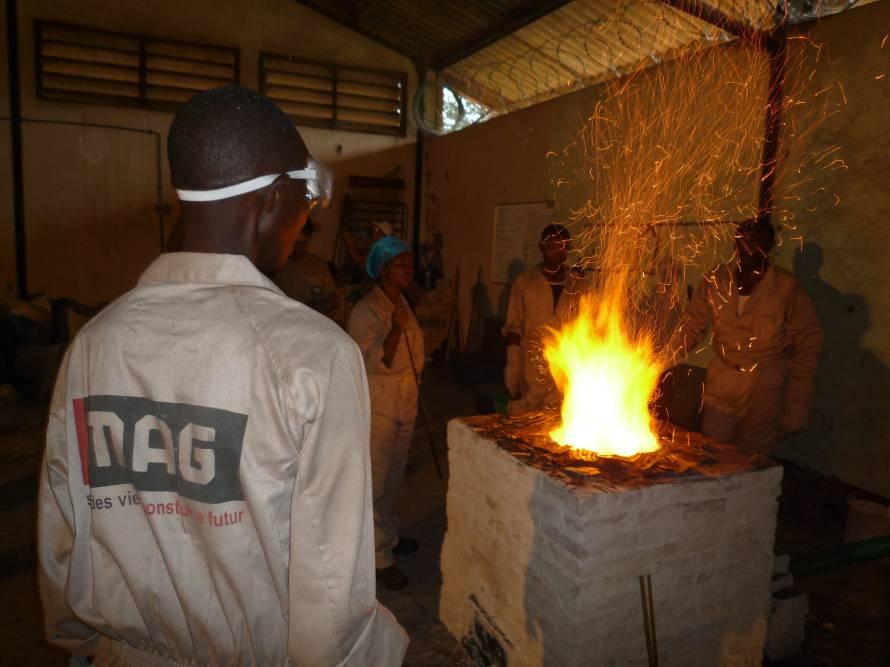 MAG CWMD Global Update February 2011 Burundi: Foundry project - a team of supervised former combatants smelting pieces of weapon magazines in a locally made oven Sudan: conventional weapons found by