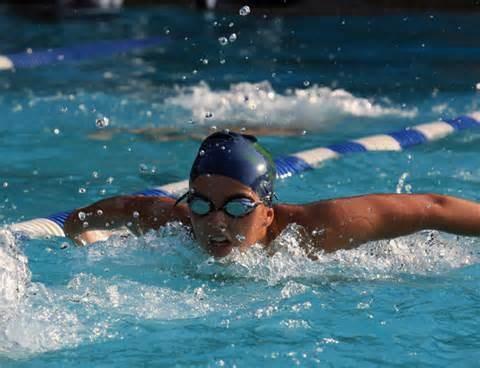 with more advanced swimming skills. Practices for both teams will begin on Tuesday, June 9th and will be held Tuesday, Thursday and Friday from 10:15 a.m. to 11:15 a.m. Practices for the JUNIOR TEAM will primarily focus on stroke development as well as starts, turns and finishes.