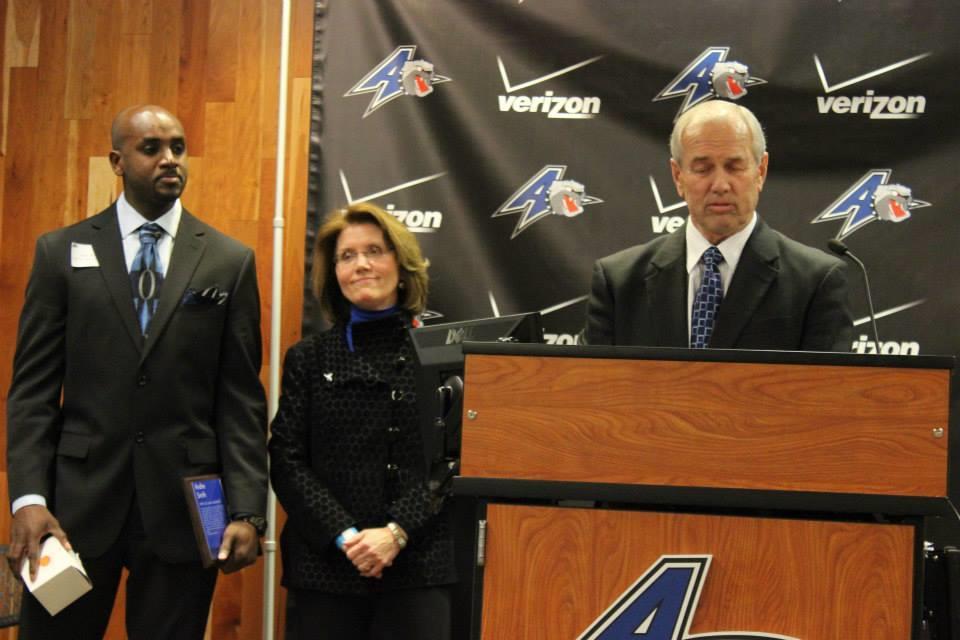 Business-to-Business Utilize IMG College s relationship with UNC Asheville & local businesses