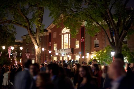 Sponsored by the Brown Alumni Association. The College Green and Ruth J. Simmons Quadrangle (Lincoln Field) Saturday, May 26 7:00 9:30 am Reunion/Commencement Weekend Breakfast [ $ ] All are welcome!