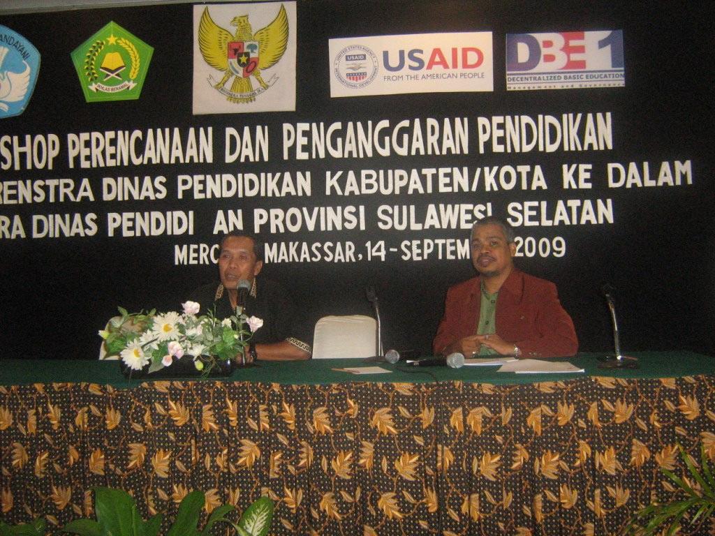 The aim of the South Sulawesi provincial government is to be included in the category of Indonesia s top ten provinces in the Human Development Index.