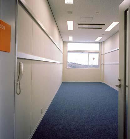4. Facility Services (1) Office space for rent The term of rental contract is up to 3 years. Tenants can apply for the second term to be admitted again.