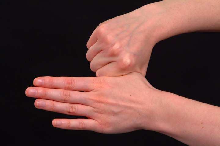 Fingers interlocked 5 Rotational rubbing