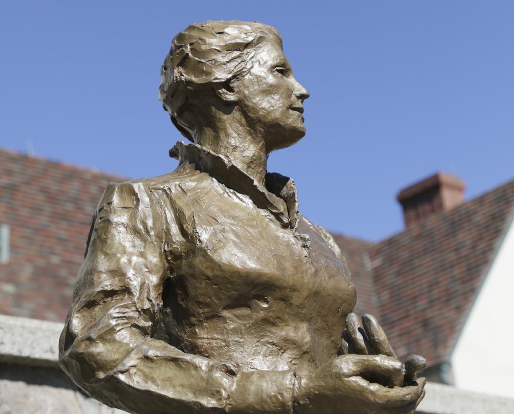 Sunday, September 24 MERCY DAY Celebrating the 190th Anniversary of the House of Mercy on Baggot Street On this day in 1827, Catherine McAuley, Foundress of the Sisters of Mercy, spent her