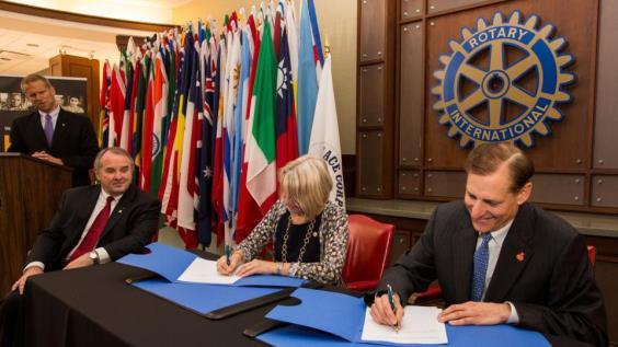 P a g e 8 5 1 7 0 T i m e s Rotary Business In an effort to promote global development and volunteer service, Rotary and Peace Corps have agreed to participate in a one-year pilot program in the