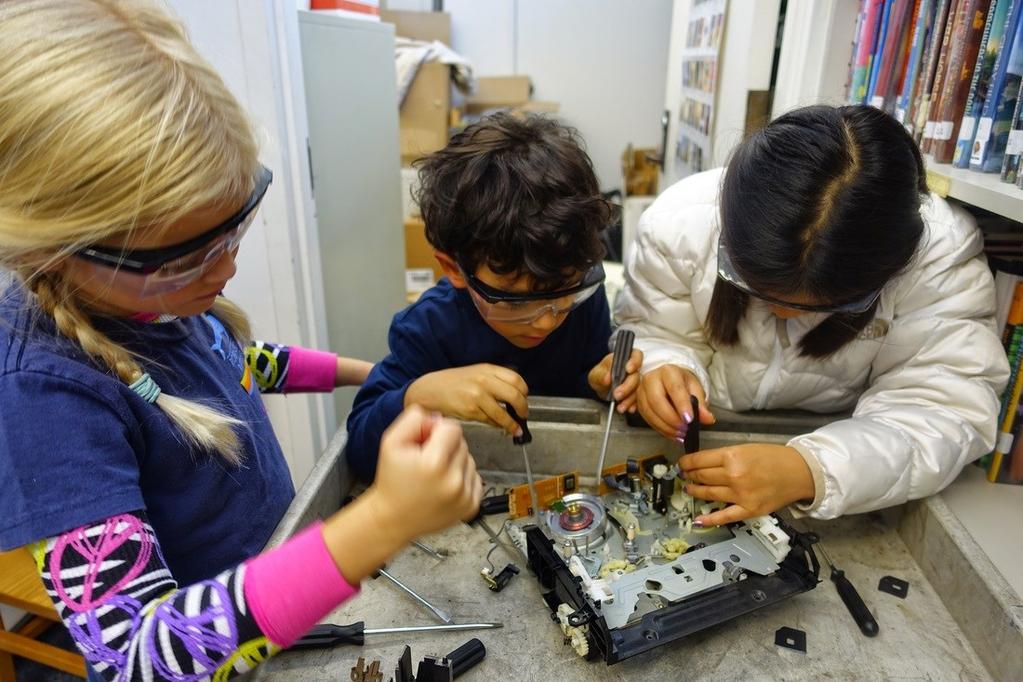 All activities through the Hanzlik Hands-On Academy take place at the Lawrence College & Career Center is the facility s makerspace.