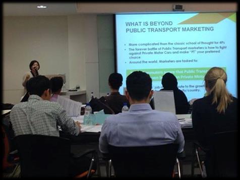 This training draws on the best practices and expertise of bus operators from around the world to